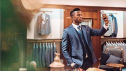 Dal caldo delle Maldive a Milano: Keita è rientrato e fa una capatina da Brooks Brothers