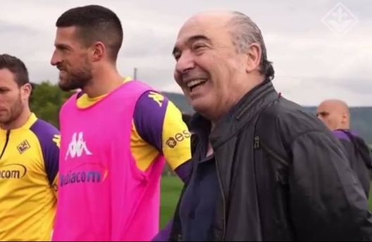 L’abbraccio di Commisso a Vincenzo Italiano: “Ora pensaci tu”.- immagine 2