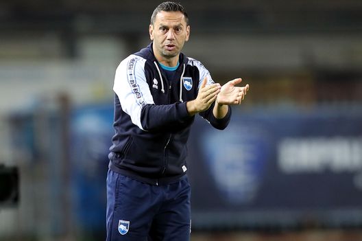 EMPOLI, ITALY - NOVEMBER 08: Luciano Zauri manager of Pescara gestures during the Serie B match between Empoli FC and Pescara at Stadio Carlo Castellani on November 8, 2019 in Empoli, Italy. (Photo by Gabriele Maltinti/Getty Images) EMPOLI, ITALY - NOVEMBER 08: Luciano Zauri manager of Pescara gestures during the Serie B match between Empoli FC and Pescara at Stadio Carlo Castellani on November 8, 2019 in Empoli, Italy. (Photo by Gabriele Maltinti/Getty Images)