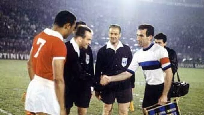 Dalla finale del 1965 alla Coppa UEFA 03/04: i precedenti di Inter-Benfica - immagine 1