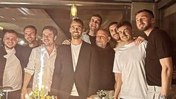Spinazzola, festa per i 31 anni: lo scatto con i compagni ‘azzurri’ della Roma – FOTO