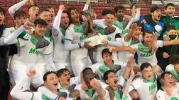 Il Sassuolo vince il torneo di Viareggio: i nigeriani cantano in panchina durante i rigori…