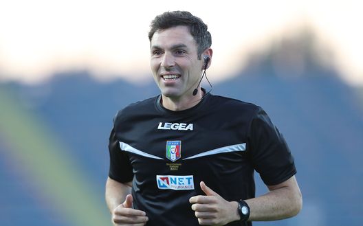 L'arbitro Juan Luca Sacchi L'arbitro Juan Luca Sacchi