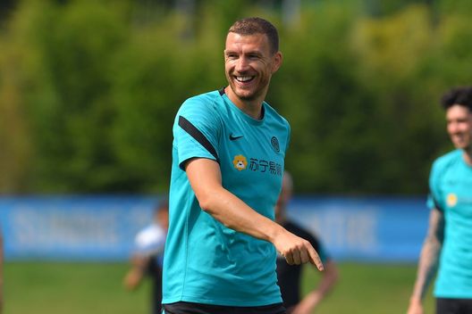 Getty Images Dzeko, sondaggio del Dortmund rispedito mittente: “Deciso a restare all’Inter”- immagine 2