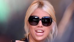 SOCIAL/ Wanda Nara mostra il suo ultimo look per il viaggio in aereo