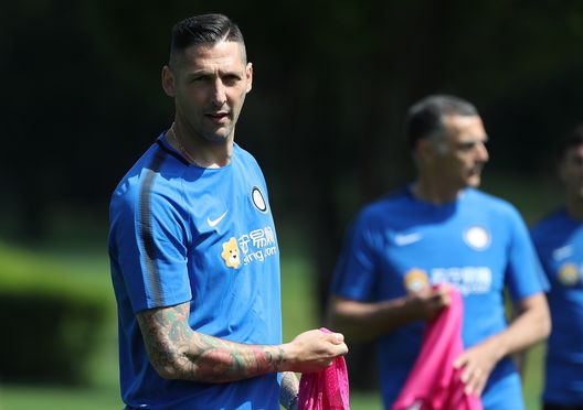 Materazzi (Photo by Marco Luzzani - Inter/FC Internazionale via Getty Images) Cannavaro e Materazzi in coro: “Fiorentina, troppo poco sul mercato”- immagine 2