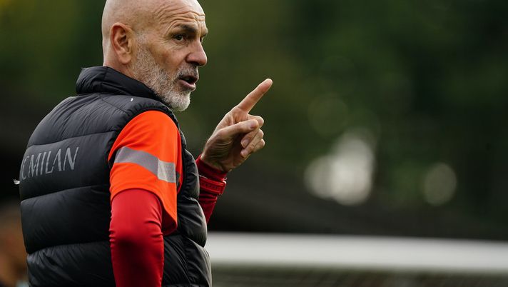 Stefano Pioli AC Milan allenamento Milanello