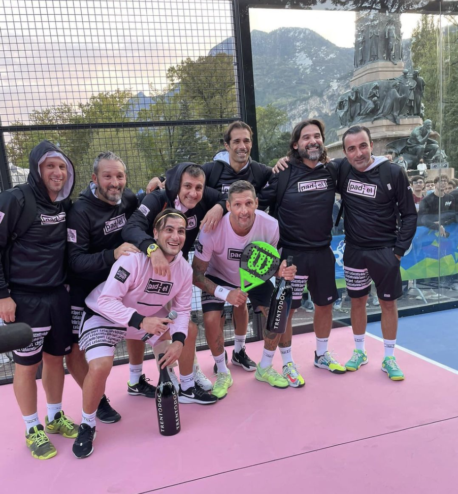 FOTO, da Cassano e Vieri a Barone e Materazzi: super sfida a padel in… rosanero  curiosità