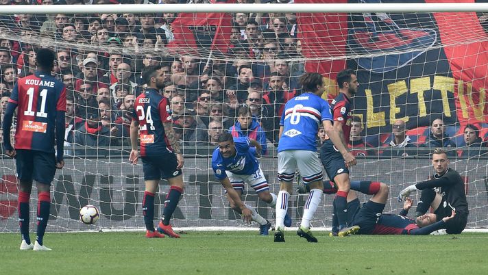 E' duello anche sui dati degli abbonamenti stadio, vendita tessere per Marassi in pieno fermento 