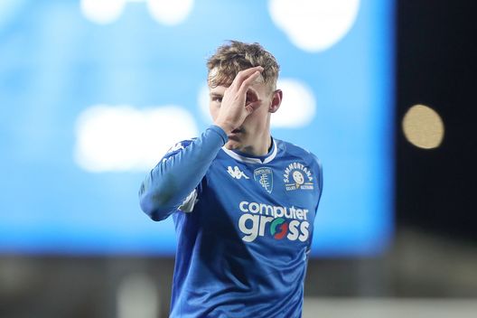 EMPOLI, ITALY - FEBRUARY 26: Szymon Zurkowski of Empoli FC celebrates after scoring the first goal of his team during the Serie A match between Empoli FC and Juventus at Stadio Carlo Castellani on February 26, 2022 in Empoli, Italy. (Photo by Gabriele Maltinti/Getty Images) Zurkowski, dietro la panchina il mercato? E Bajrami non tramonta- immagine 2