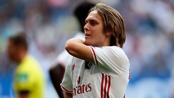 HAMBURG, GERMANY - SEPTEMBER 17:  Alen Halilovic of Hamburg appears frustrated during the Bundesliga match between Hamburger SV and RB Leipzig at Volksparkstadion on September 17, 2016 in Hamburg, Germany.  (Photo by Oliver Hardt/Bongarts/Getty Images) 