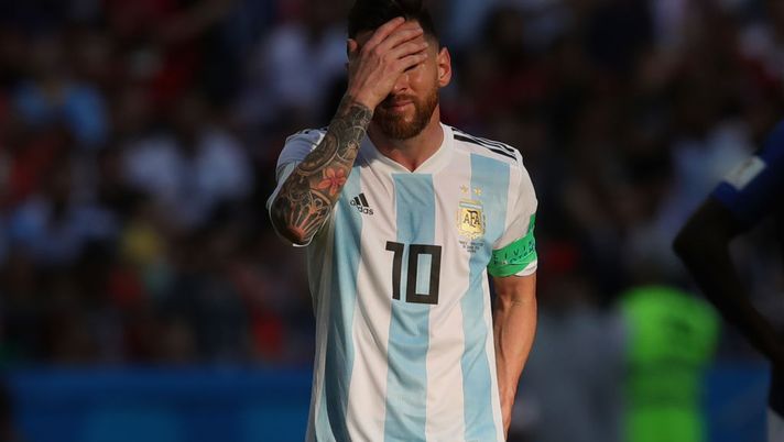 Argentina, Ardiles: “Sampaoli è grande errore. Messi, ruolo triste. Icardi, Higuain…” Argentina, Ardiles: “Sampaoli è grande errore. Messi, ruolo triste. Icardi, Higuain…”