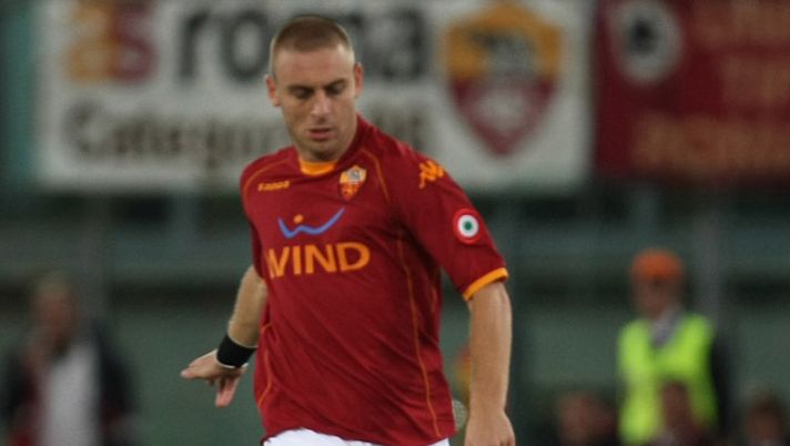 De Rossi fermo una settimana, ore decisive per il rinnovo De Rossi fermo una settimana, ore decisive per il rinnovo - immagine 1
