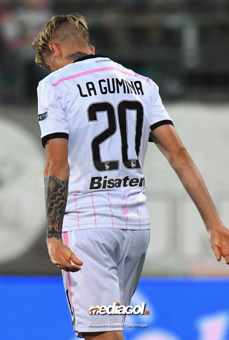  VENICE, ITALY - APRIL 27: Antonino La Gumina of US Citta di Palermo reacts during the serie B match between Venezia FC and US Citta di Palermo at Stadio Pier Luigi Penzo on April 27, 2018 in Venice, Italy.  (Photo by Alessandro Sabattini/Getty Images) 