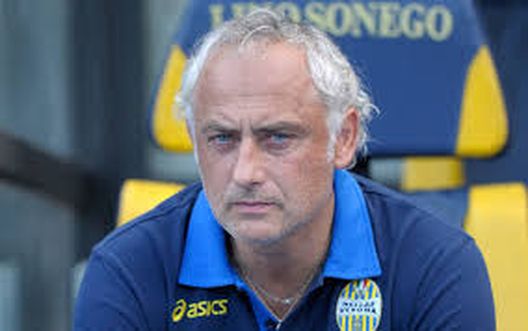 Andrea Mandorlini (fonte foto: maidirecalcio.com) Andrea Mandorlini (fonte foto: maidirecalcio.com)