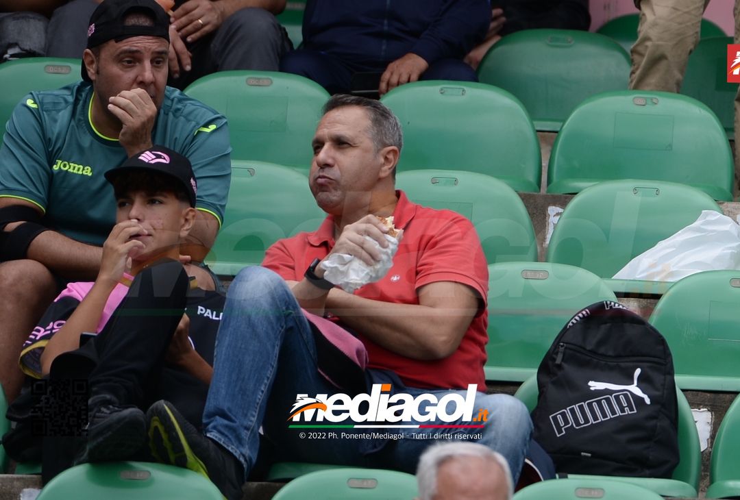 FOTOTIFO Palermo-Pisa 3-3, i tifosi allo Stadio “Renzo Barbera” (Gallery) - immagine 42