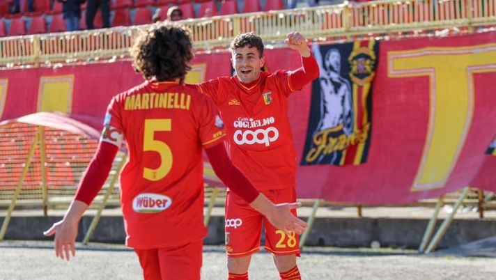 Biasci e la rinascita al Catanzaro: “Sogno la serie A, come Caputo” - immagine 1