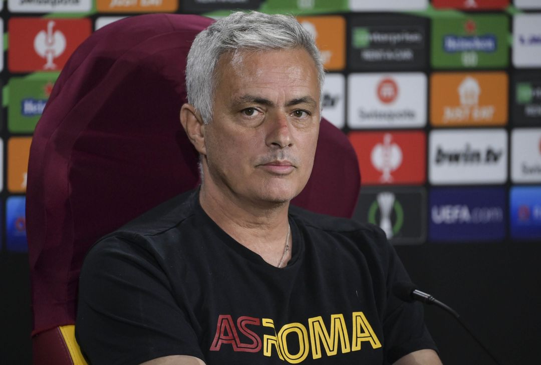 Roma, la conferenza stampa di Mourinho durante il Uefa Media Day – FOTO GALLERY - immagine 14