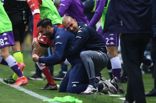 PARMA, ITALY - APRIL 28: Alberto Aquilani head coach of ACF Fiorentina celebrates the victory during the Primavera TIM Cup Final match between ACF Fiorentina and SS Lazio at Ennio Tardini Stadium on April 28, 2021 in Parma, Italy. (Photo by Alessandro Sabattini/Getty Images) PARMA, ITALY - APRIL 28: Alberto Aquilani head coach of ACF Fiorentina celebrates the victory during the Primavera TIM Cup Final match between ACF Fiorentina and SS Lazio at Ennio Tardini Stadium on April 28, 2021 in Parma, Italy. (Photo by Alessandro Sabattini/Getty Images)