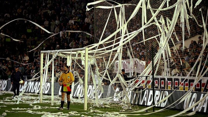 27 Feb 2000: Fans throw streamers on the pitch during the Spanish Primera Liga game between Real Betis and Sevilla in the Ruiz de Lopera stadium in Seville, Spain. The match finished 1-1 Mandatory Credit: Shaun Botterill /Allsport 27 Feb 2000: Fans throw streamers on the pitch during the Spanish Primera Liga game between Real Betis and Sevilla in the Ruiz de Lopera stadium in Seville, Spain. The match finished 1-1 Mandatory Credit: Shaun Botterill /Allsport