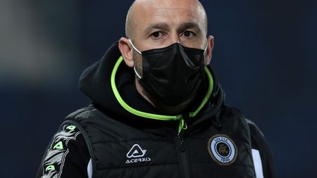 BERGAMO, ITALY - MARCH 12: Vincenzo Italiano, Head Coach of Spezia during the Serie A match between Atalanta BC  and Spezia Calcio at Gewiss Stadium on March 12, 2021 in Bergamo, Italy. (Photo by Emilio Andreoli/Getty Images)