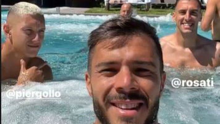 FOTO – Venuti, bicicletta? No, relax alle terme coi portieri viola - immagine 1