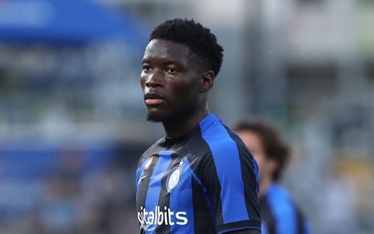 Getty Images Inter, in arrivo un difensore. Ma si lavora sul fronte uscite: “Pronte queste due cessioni”- immagine 2