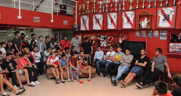 Cuore d’oro Montiel: 60 biglietti regalati ai ragazzi del River per Argentina-Panama- immagine 2