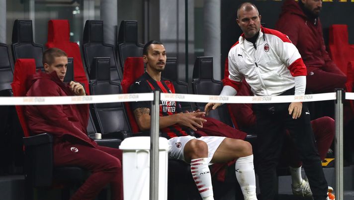 MILAN, ITALY - NOVEMBER 05: Zlatan Ibrahimovic of AC Milan after coming off as substitute during the UEFA Europa League Group H stage match between AC Milan and LOSC Lille at San Siro Stadium on November 5, 2020 in Milan, Italy. (Photo by Marco Luzzani/Getty Images) MILAN, ITALY - NOVEMBER 05: Zlatan Ibrahimovic of AC Milan after coming off as substitute during the UEFA Europa League Group H stage match between AC Milan and LOSC Lille at San Siro Stadium on November 5, 2020 in Milan, Italy. (Photo by Marco Luzzani/Getty Images)