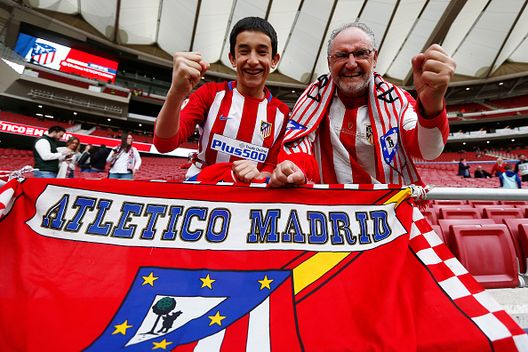 (Photo by Florencia Tan Jun/Getty Images) Derby di Madrid, gli ultras dell’Atletico sbeffeggiano i blancos…- immagine 2