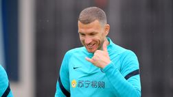 Inter, addio Dzeko per arrivare a Dybala? “C’è quest’obbligo in sede”