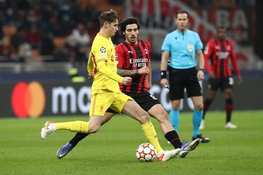 Sandro Tonali FOTOGALLERY | Le immagini più belle del match contro il Liverpool- immagine 17