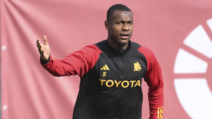 Roma-Feyenoord, la rifinitura dei giallorossi: c’è Ndicka. Differenziato per Abraham - immagine 1