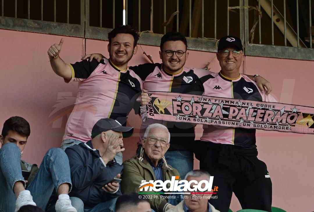 Fotogallery, i tifosi allo stadio per Palermo-Triestina 1-1 - immagine 103