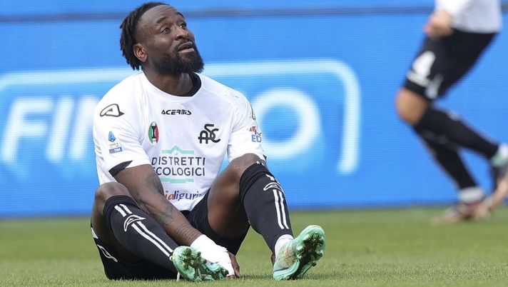 Spezia, Nzola si fa male in Nazionale: il giocatore rientra prima dall’Angola - immagine 1
