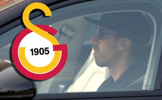 Fanatik spera: Khedira al Galatasaray Fanatik spera: Khedira al Galatasaray
