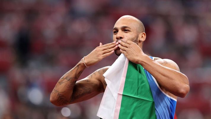 Marcell Jacobs sfida Bolt: “Che ne pensi di un rubabandiera per beneficenza?”  Marcell Jacobs sfida Bolt: “Che ne pensi di un rubabandiera per beneficenza?” - immagine 1