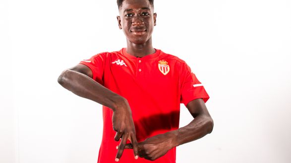 Mamadou Coulibaly (centrocampista AS Monaco), obiettivo di calciomercato del Milan | AC Milan News (asmonaco.com) Mamadou Coulibaly AS Monaco Calciomercato AC Milan
