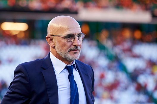 CORDOBA, SPAIN - OCTOBER 10: Head coach Luis De La Fuente of Spain U21 looks on prior to the start the international friendly between Spain U21 and Germany U21 at Nuevo Arcangel on October 10, 2019 in Cordoba, Spain. (Photo by Aitor Alcalde/Getty Images for DFB) Spagna, De La Fuente: “Inesperto? Se c’è qualcuno che conosce il calcio spagnolo, quello sono io” - immagine 1