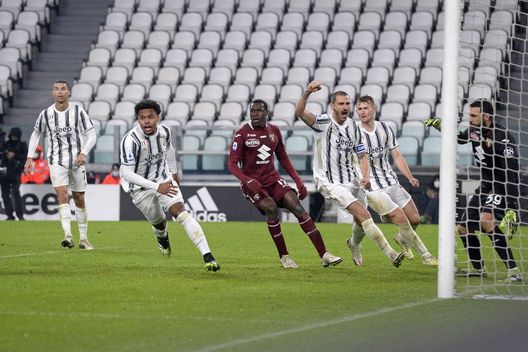 TURIN, ITALY - DECEMBER 05: Leonardo Bonucci of Juventus celebrates after scoring his team's second goal with teammate Weston McKennie during the Serie A match between Juventus and Torino FC at Allianz Stadium on December 05, 2020 in Turin, Italy. (Photo by Filippo Alfero - Juventus FC/Juventus FC via Getty Images) TURIN, ITALY - DECEMBER 05: Leonardo Bonucci of Juventus celebrates after scoring his team's second goal with teammate Weston McKennie during the Serie A match between Juventus and Torino FC at Allianz Stadium on December 05, 2020 in Turin, Italy. (Photo by Filippo Alfero - Juventus FC/Juventus FC via Getty Images)