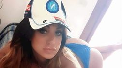 Marika Fruscio la scollatura vertiginosa in Tv per il Napoli