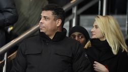 Amore e passione su Instagram per Ronaldo. Bacio infuocato con la bella Celina