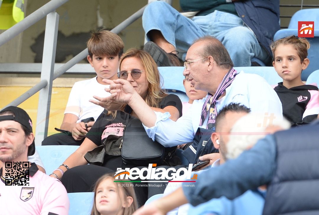 FOTOTIFO Palermo-Pisa 3-3, i tifosi allo Stadio “Renzo Barbera” (Gallery) - immagine 78