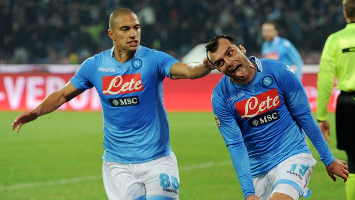 NAPLES, ITALY - DECEMBER 07:  Goran Pandev of Napoli celebrates after scoring the opening goal during the Serie A match between SSC Napoli and Udinese Calcio at Stadio San Paolo on December 7, 2013 in Naples, Italy.  (Photo by Giuseppe Bellini/Getty Images) 