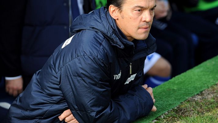 BRESCIA, ITALY - OCTOBER 29: Brescia head coach Giuseppe Scienza looks on during the Serie B match between Brescia Calcio and Reggina Calcio at Mario Rigamonti Stadium on October 29, 2011 in Brescia, Italy. (Photo by Dino Panato/Getty Images) BRESCIA, ITALY - OCTOBER 29: Brescia head coach Giuseppe Scienza looks on during the Serie B match between Brescia Calcio and Reggina Calcio at Mario Rigamonti Stadium on October 29, 2011 in Brescia, Italy. (Photo by Dino Panato/Getty Images)