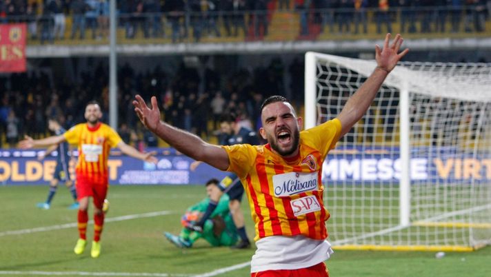 Calciomercato Catanzaro, ecco Brignola dal Cosenza. Passaggio dalla Serie B alla C  Brignola