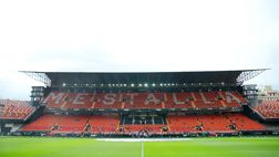 Il derby di Peter Lim: i tifosi Valencia “Vattene”, quelli del Levante “No, no resta…”