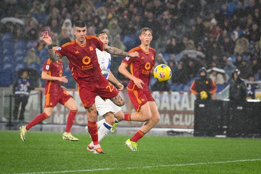 Orgoglio Roma, ma non basta: l’Inter vince 4-2 in rimonta e con un gol dubbio- immagine 3