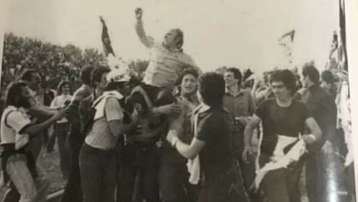 Palermo: è morto Natale Casisa, ex centrocampista e allenatore Palermo: è morto Natale Casisa, ex centrocampista e allenatore