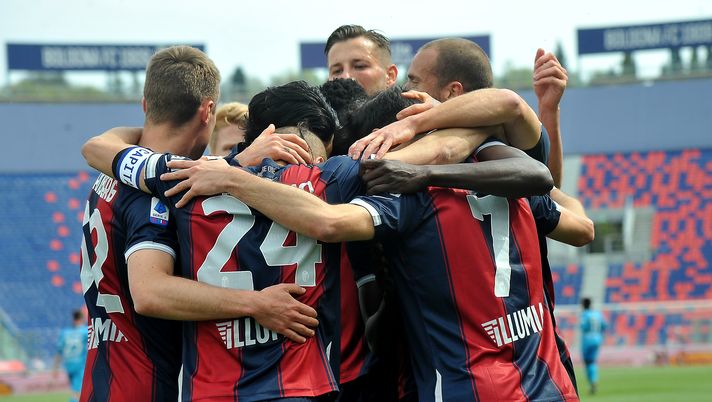 BOLOGNA, ITALY - APRIL 18: Riccardo Orsolini of Bologna FC celebrates after scoring the opening goal from the penalty spot during the Serie A match between Bologna FC and Spezia Calcio at Stadio Renato Dall'Ara on April 18, 2021 in Bologna, Italy. Sporting stadiums around Italy remain under strict restrictions due to the Coronavirus Pandemic as Government social distancing laws prohibit fans inside venues resulting in games being played behind closed doors. (Photo by Mario Carlini / Iguana Press/Getty Images) BOLOGNA, ITALY - APRIL 18: Riccardo Orsolini of Bologna FC celebrates after scoring the opening goal from the penalty spot during the Serie A match between Bologna FC and Spezia Calcio at Stadio Renato Dall'Ara on April 18, 2021 in Bologna, Italy. Sporting stadiums around Italy remain under strict restrictions due to the Coronavirus Pandemic as Government social distancing laws prohibit fans inside venues resulting in games being played behind closed doors. (Photo by Mario Carlini / Iguana Press/Getty Images)